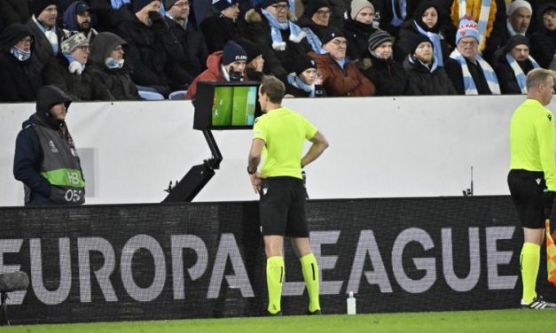 VAR Bisa Berubah Jelang Piala Dunia 2026 Usai Kartu Merah