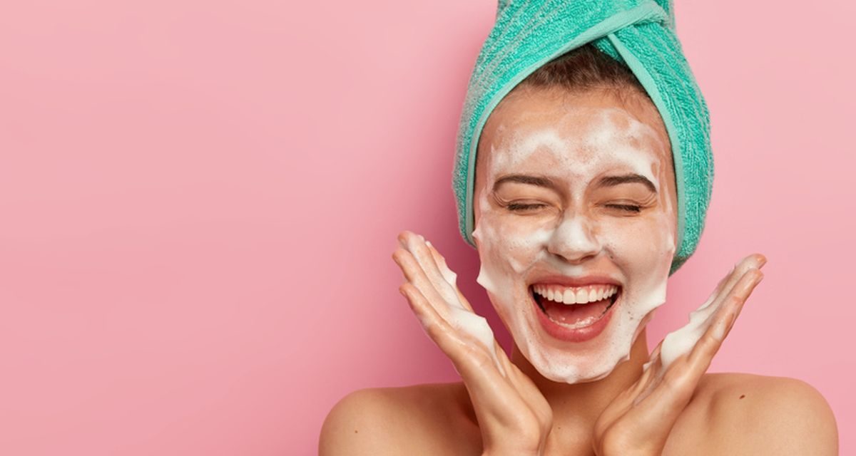 Cuci Muka Yang Benar: Frekuensi Bersihkan Wajah Yang Tepat