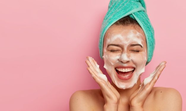 Cuci Muka Yang Benar: Frekuensi Bersihkan Wajah Yang Tepat