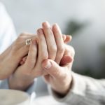 Hari Parkinson Sedunia: Dokter Ingatkan Gejala Awal