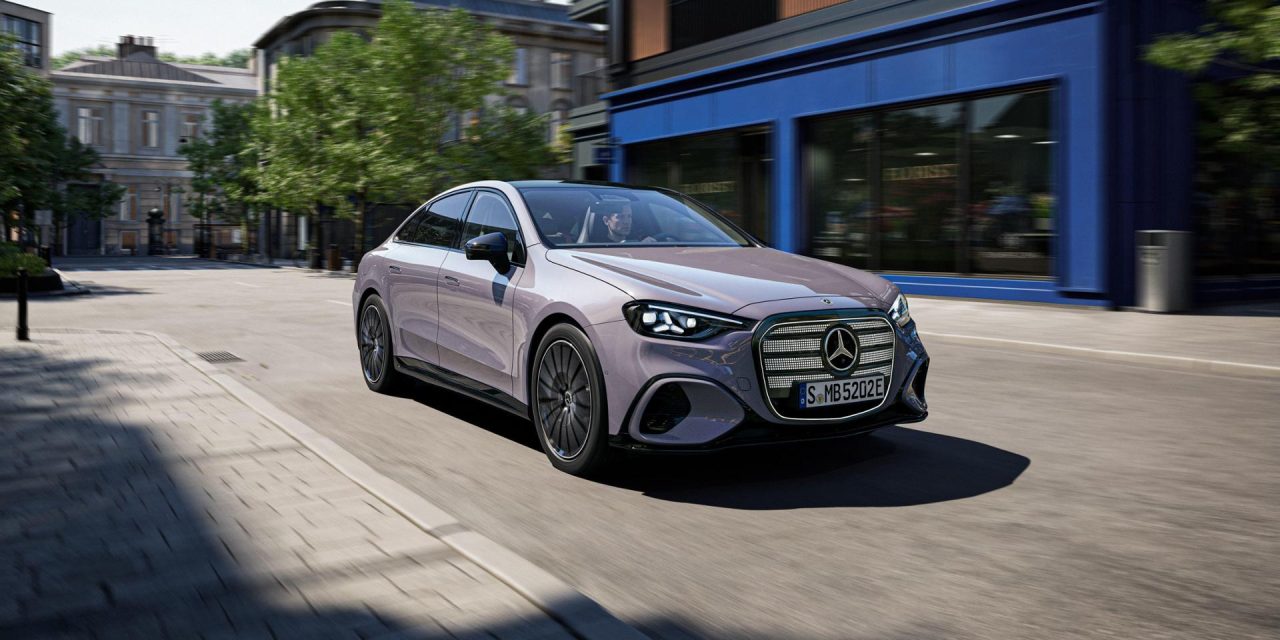 Fitur MBUX Hyperscreen Di Mercedes-Benz C-Class Listrik