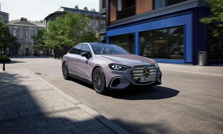 Fitur MBUX Hyperscreen Di Mercedes-Benz C-Class Listrik