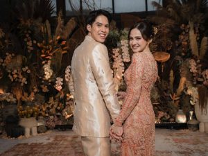 Potret Elegan El Rumi Dan Syifa Hadju Yang Viral Di TikTok