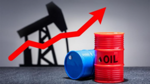 Harga Minyak Dunia Meroket 8% Tembus US$100 Per Barel