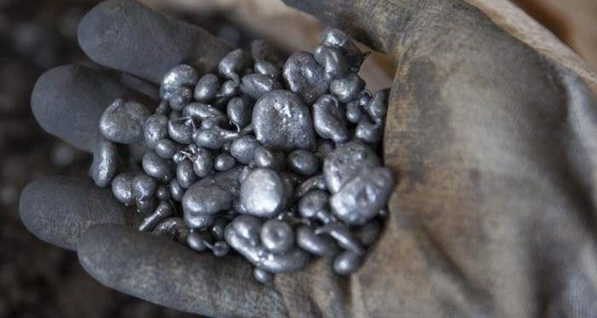 Krisis Bahan Baku Nikel Bayangi Industri Baterai Mobil Listrik
