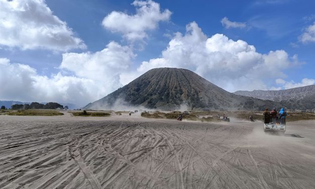 Kawasan Bromo Tingkatkan Pengelolaan Kendaraan Wisata