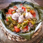 Garang Asem Ayam Kudus: Ayam Kampung Kukus Daun Pisang