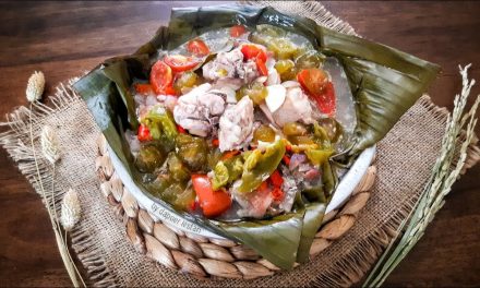 Garang Asem Ayam Kudus: Ayam Kampung Kukus Daun Pisang