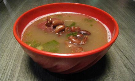 Sop Brenebon Khas Minahasa: Kacang Merah Beraroma Pala