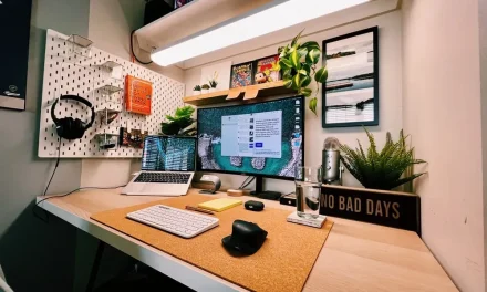 Mengenal Desk Maxing: Tren Meja Kerja Estetik Agar Produktif