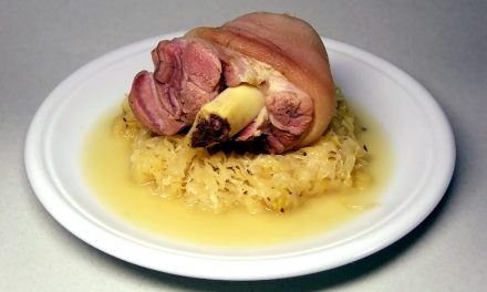 Mengenal Eisbein Khas Jerman Bersama Sauerkraut Dan Kentang