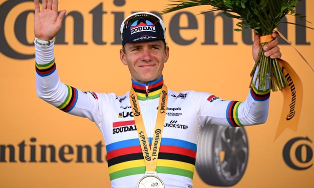 Remco Evenepoel Raih Podium Utama Usai Akselerasi Mematikan